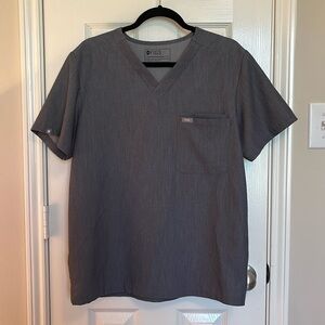 Figs Leon 3 Pocket Scrub Top